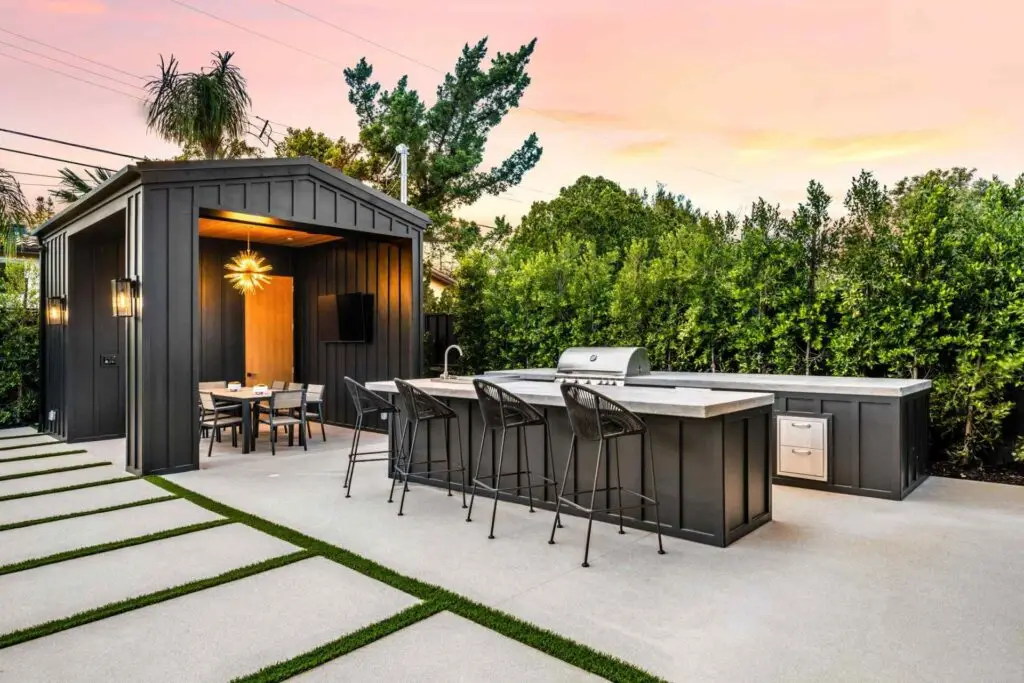 Outdoor Kitchens (5)